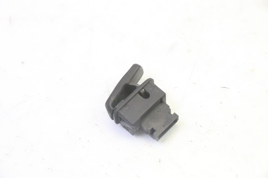 photo de INTERRUPTOR DE PARTIDA PIAGGIO LXV 4T 50 (2009 - 2013) - Zoom do estado de desgaste