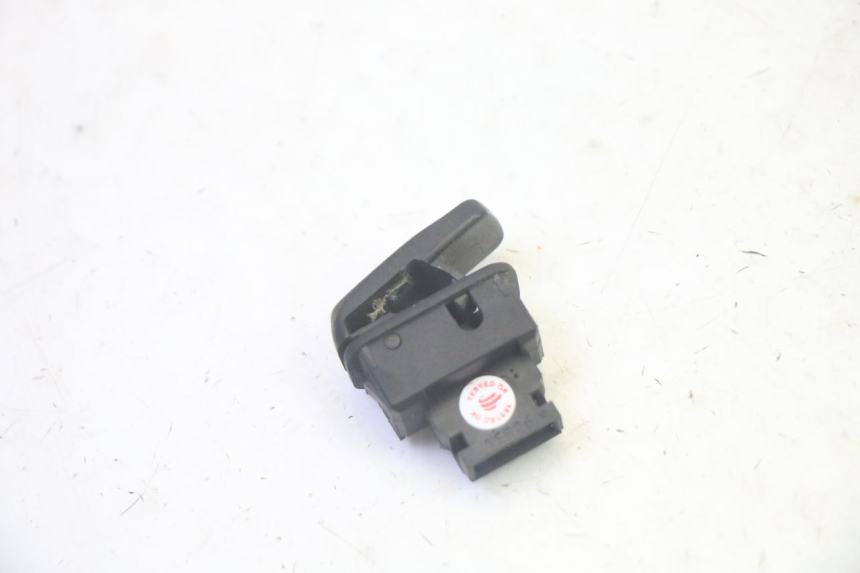 photo de INTERRUPTOR DE PARTIDA PIAGGIO MP3 HPE 350 (2018 - 2020) - Zoom do estado de desgaste