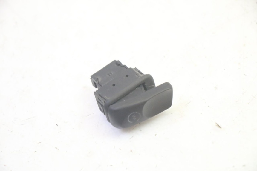 photo de COMANDO DE PARTIDA PIAGGIO MP3 LT 400 (2007 - 2012) - Detalhe da peça