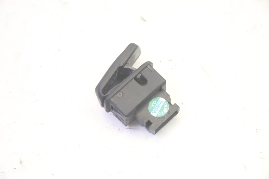 photo de COMANDO DE PARTIDA PIAGGIO MP3 LT 400 (2007 - 2012) - Zoom do estado de desgaste