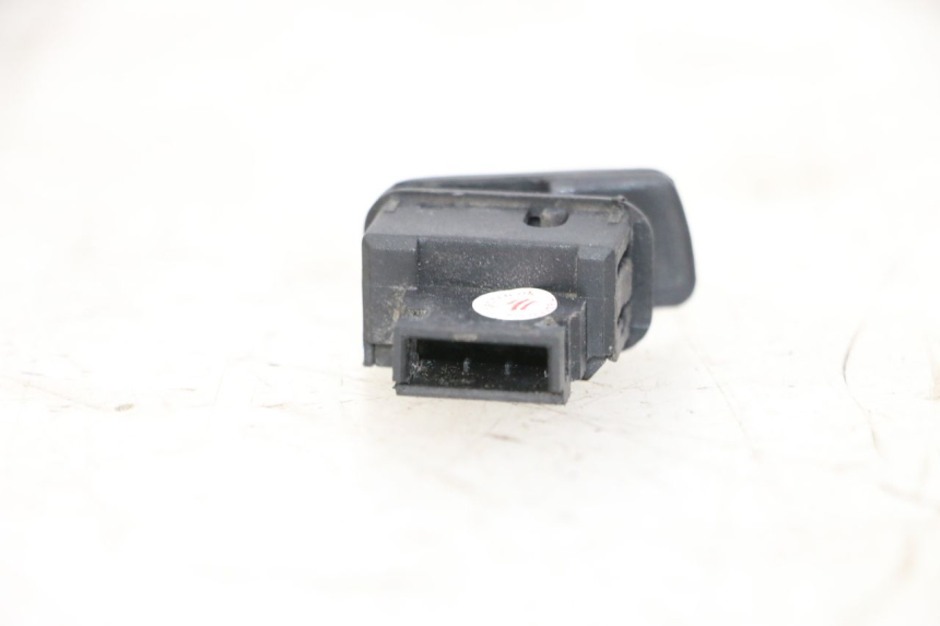 photo de COMUTADOR DE PARTIDA PIAGGIO MP3 500 (2014 - 2017) - Detalhe da peça
