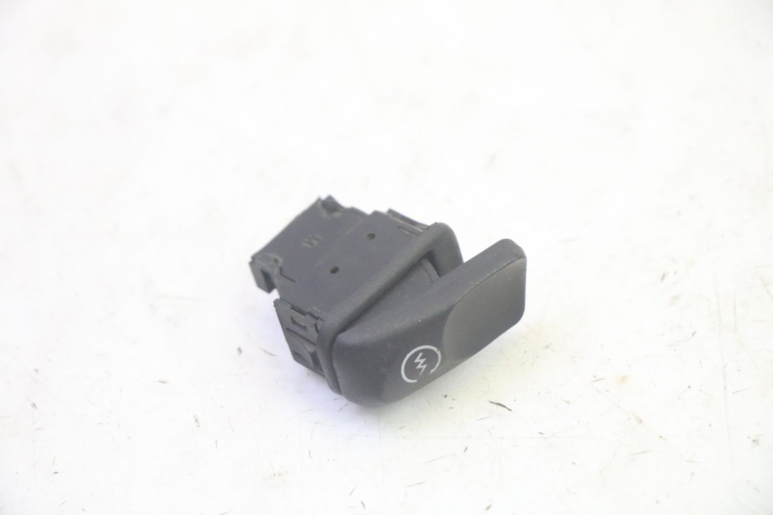 photo de INTERRUPTOR DE PARTIDA PIAGGIO MP3 RL 250 (2006 - 2010) - Detalhe da peça