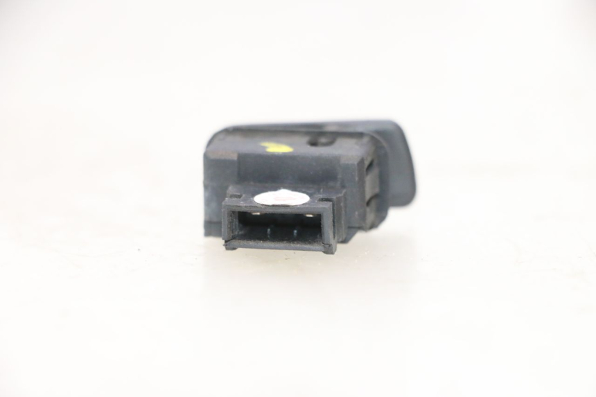 photo de COMUTADOR DE PARTIDA PIAGGIO MP3 500 (2016 - 2018) - Detalhe da peça