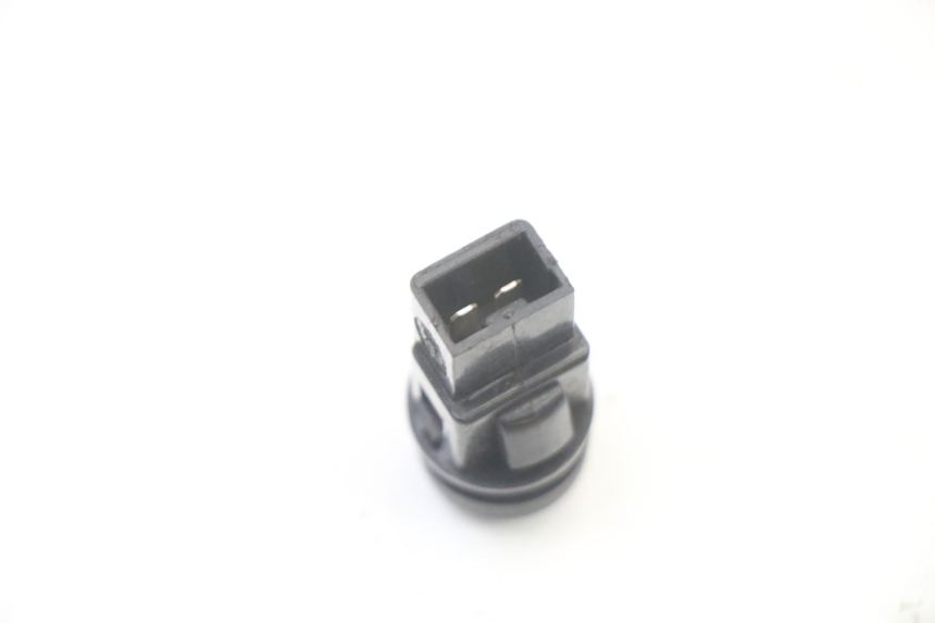 photo de INTERRUPTOR DE PARTIDA PIAGGIO FLY 2T 50 (2004 - 2017) - Outro ângulo de visão