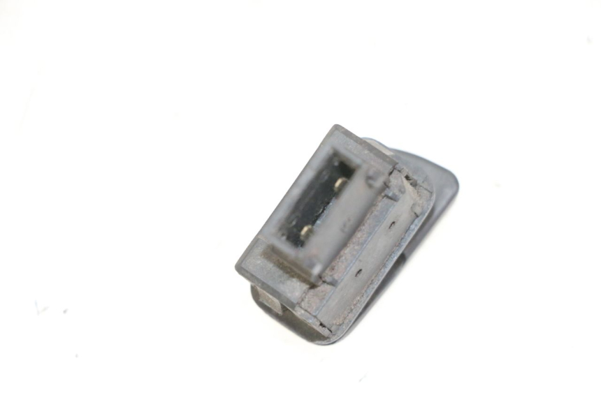photo de COMUTADOR DE PARTIDA PIAGGIO MP3 125 (2006 - 2014) - Detalhe da peça