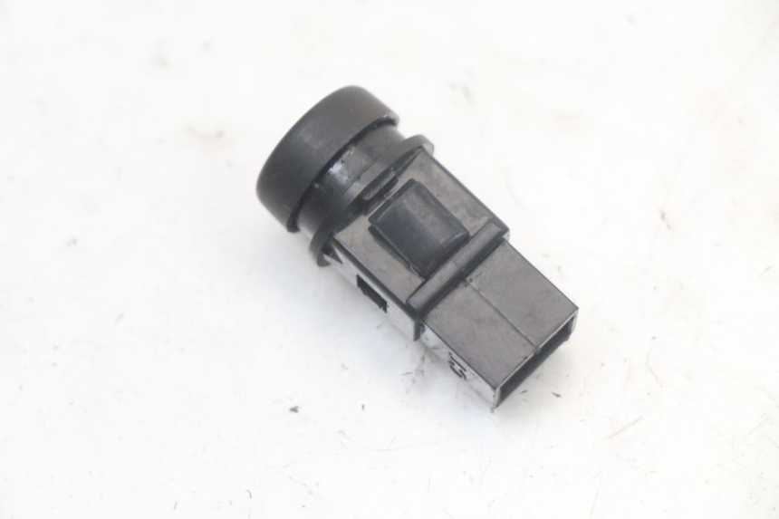 photo de INTERRUPTOR DE PARTIDA PIAGGIO NEW TYPHOON 50 (2010 - 2017) - Zoom do estado de desgaste