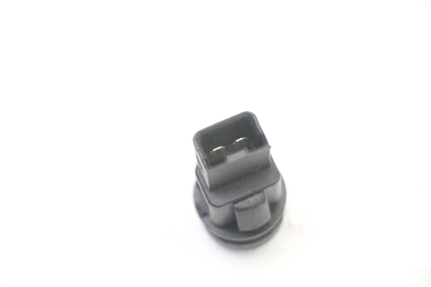 photo de COMUTADOR DE PARTIDA PIAGGIO NRG POWER PUREJET 50 (2018 - 2021) - Outro ângulo de visão