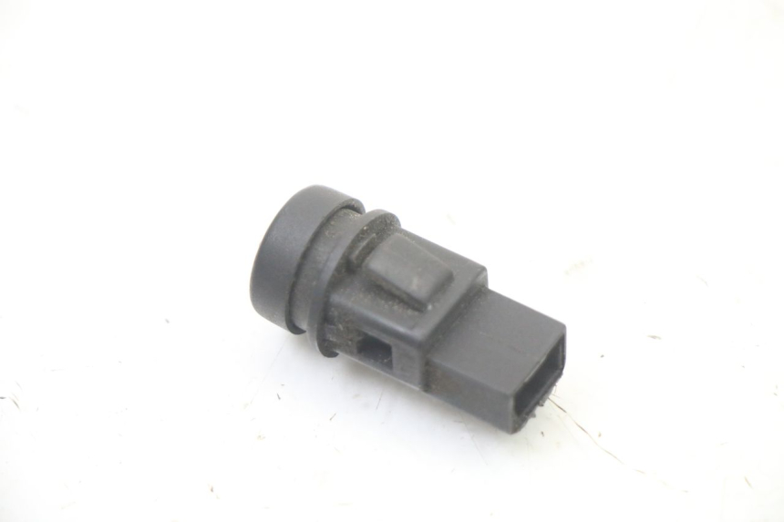 photo de INTERRUPTOR DE PARTIDA PIAGGIO VESPA GRANTURISMO 125 (2003 - 2007) - Zoom do estado de desgaste