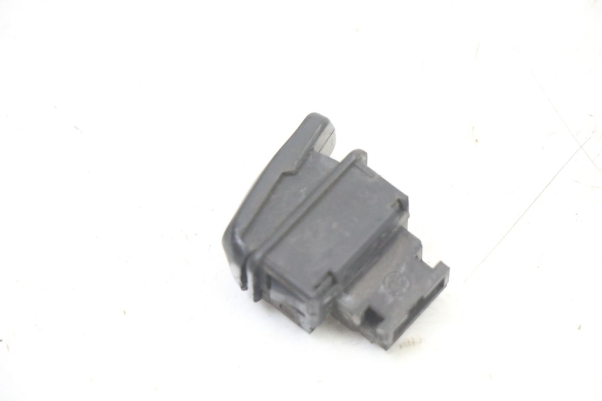 photo de COMANDO DE PARTIDA PIAGGIO VESPA LX 2T 50 (2005 - 2013) - Zoom do estado de desgaste