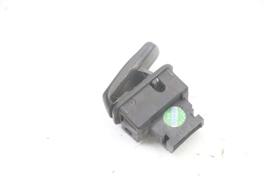 photo de INTERRUPTOR DE PARTIDA PIAGGIO VESPA LX IE 125 (2010 - 2012) - Zoom do estado de desgaste