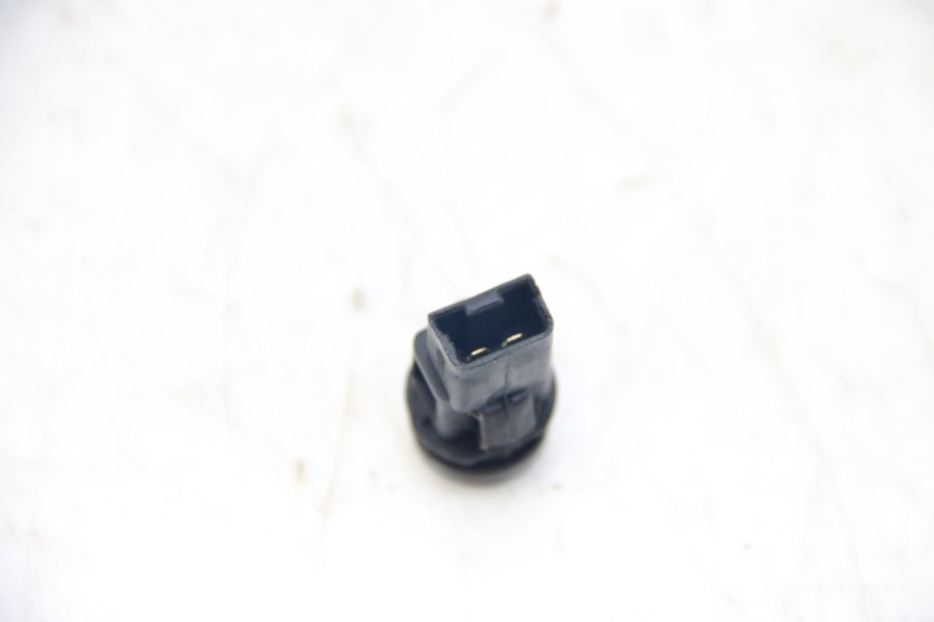 photo de COMANDO DE PARTIDA GILERA RUNNER SP 50 (2009 - 2017) - Zoom do estado de desgaste