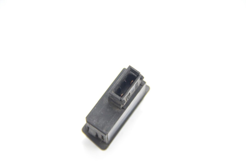photo de COMUTADOR DE PARTIDA PEUGEOT SV 80 (1993 - 1997) - Detalhe da peça