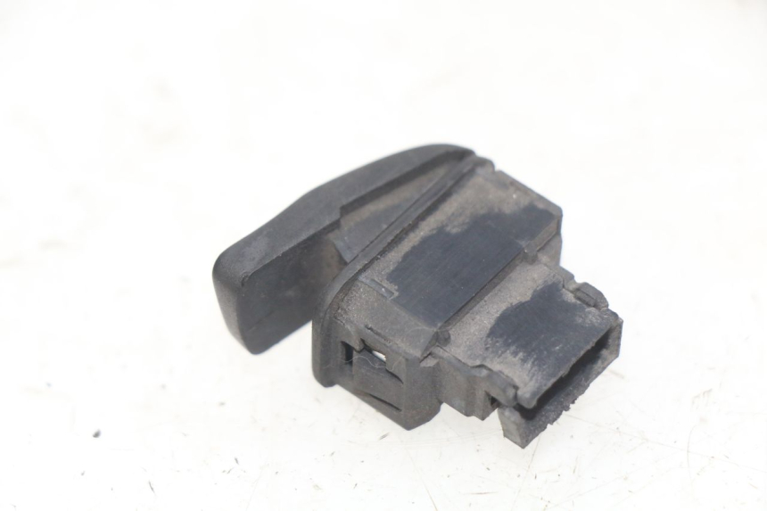 photo de COMUTADOR DE PARTIDA PIAGGIO VESPA LX 125 (2005 - 2010) - Zoom do estado de desgaste