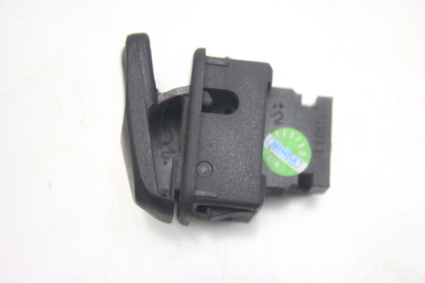 photo de COMUTADOR DE PARTIDA PIAGGIO VESPA S 2T 50 (2007 - 2014) - Zoom do estado de desgaste