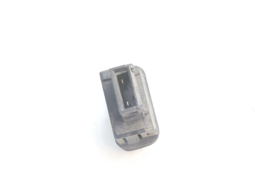 photo de COMUTADOR DE PARTIDA PIAGGIO VESPA S 2T 50 (2007 - 2014) - Zoom do estado de desgaste