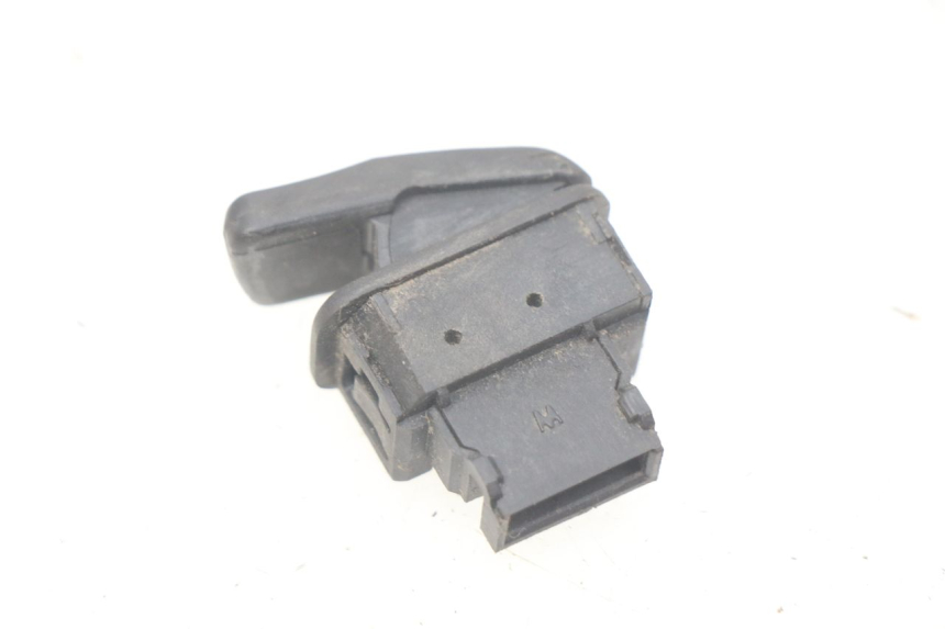photo de INTERRUPTOR DE PARTIDA PIAGGIO X7 125 (2007 - 2013) - Zoom do estado de desgaste