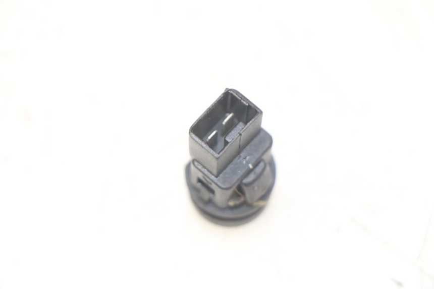 photo de COMANDO DE PARTIDA PIAGGIO X9 EVOLUTION 125 (2003 - 2007) - Zoom do estado de desgaste