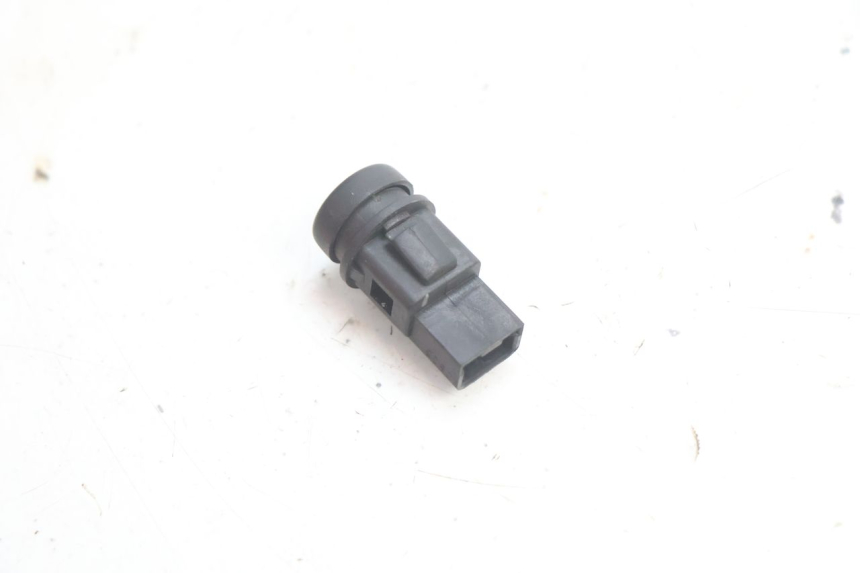 photo de COMANDO DE PARTIDA PIAGGIO X9 EVOLUTION 125 (2003 - 2007) - Zoom do estado de desgaste