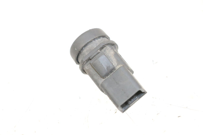 photo de COMUTADOR DE PARTIDA PIAGGIO X9 125 (2000 - 2003) - Zoom do estado de desgaste