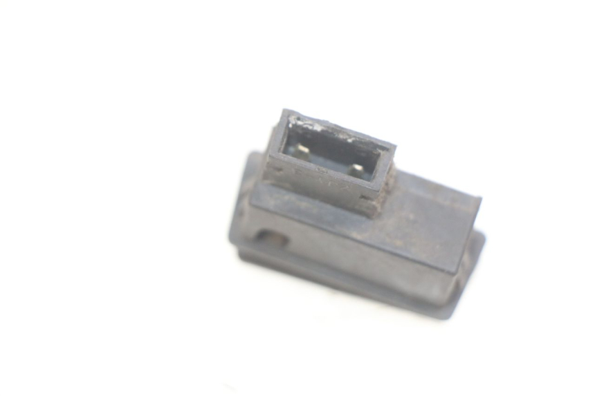 photo de INTERRUPTOR DE PARTIDA YIYING YY125T 125 (2006 - 2014) - Detalhe da peça