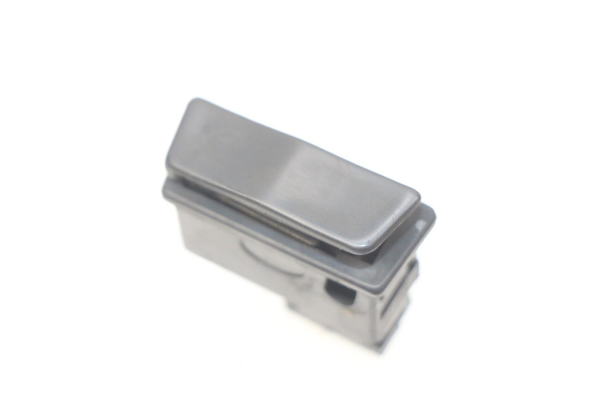 photo de INTERRUPTOR DE PARTIDA YIYING YY50QT-10 50 (2007 - 2022) - Vista principal