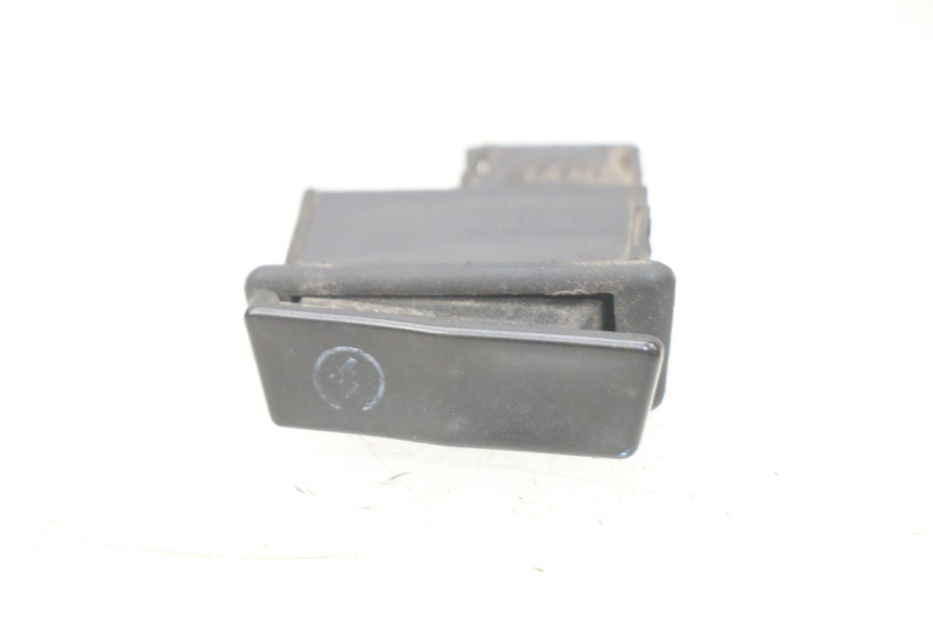 photo de INTERRUPTOR DE PARTIDA YIYING YY50QT-10 50 (2007 - 2022) - Detalhe da peça