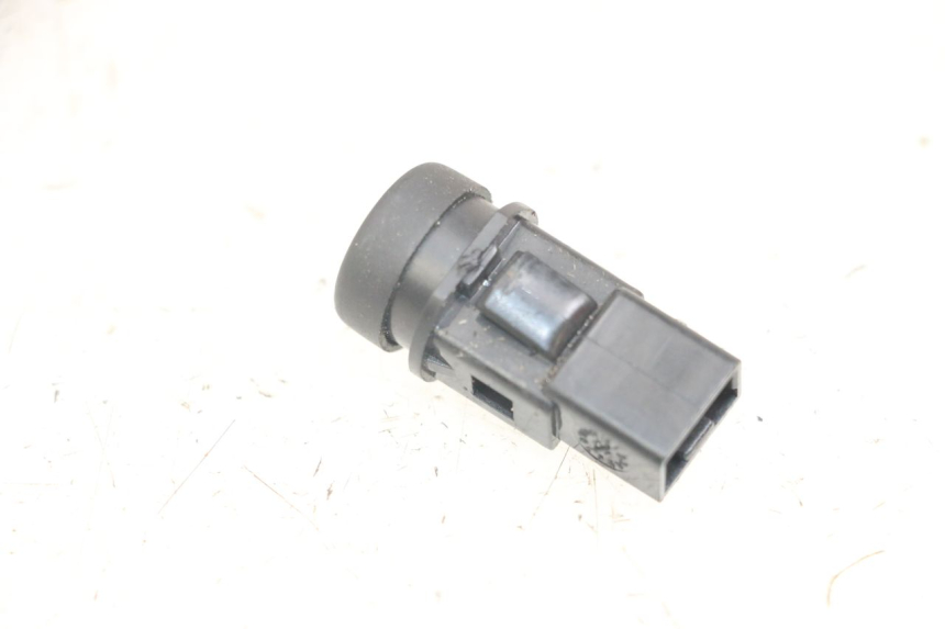 photo de COMUTADOR DE PARTIDA PIAGGIO ZIP 2T 50 (2009 - 2019) - Zoom do estado de desgaste