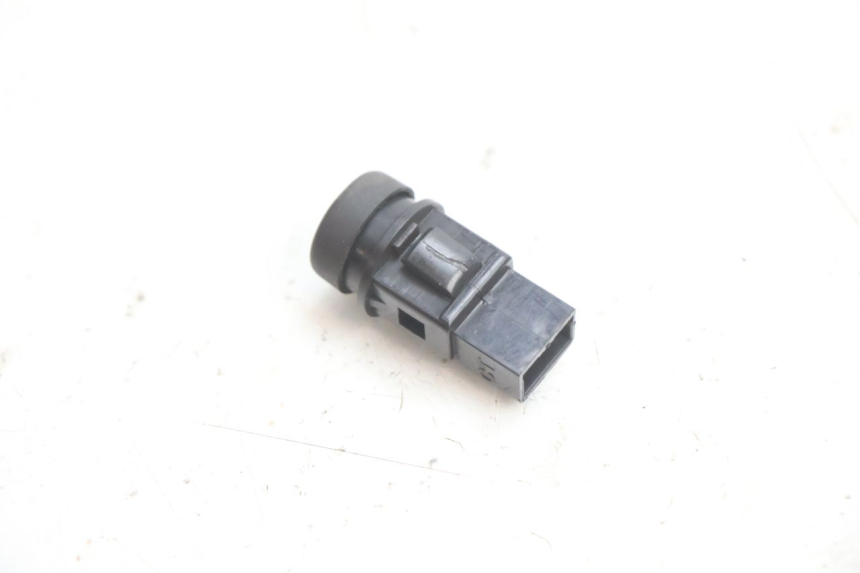 photo de COMUTADOR DE PARTIDA PIAGGIO ZIP 2T 50 (2009 - 2019) - Zoom do estado de desgaste