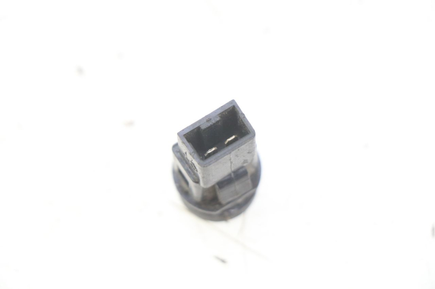 photo de COMANDO DE PARTIDA PIAGGIO ZIP 4T 50 (2018 - 2020) - Zoom do estado de desgaste