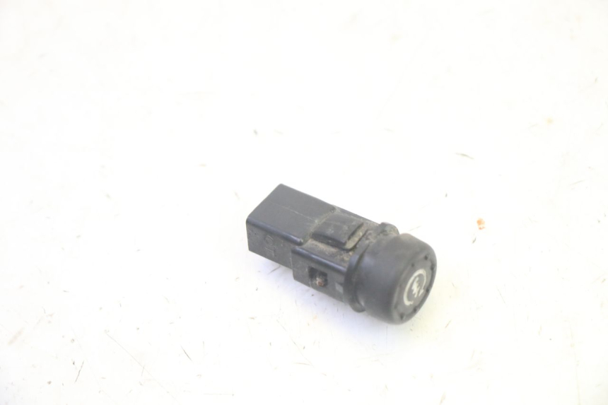 photo de COMANDO DE PARTIDA PIAGGIO ZIP 4T 50 (2018 - 2020) - Zoom do estado de desgaste