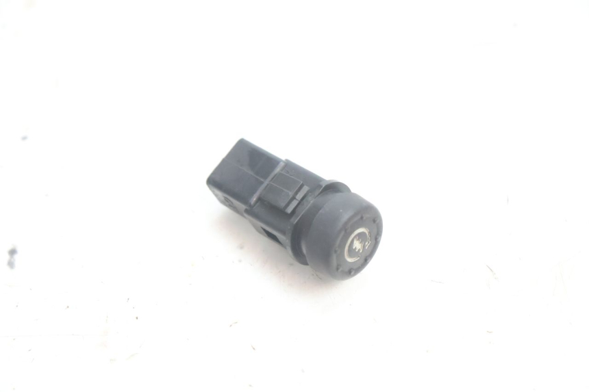 photo de COMANDO DE PARTIDA PIAGGIO ZIP 4T 50 (2018 - 2020) - Detalhe da peça