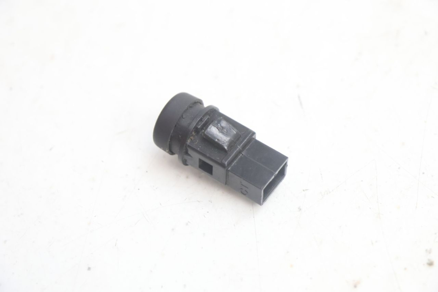 photo de INTERRUPTOR DE PARTIDA PIAGGIO ZIP IGET 4T 50 (2021 - 2023) - Zoom do estado de desgaste
