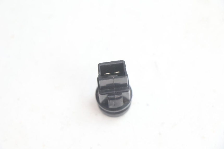 photo de INTERRUPTOR DE PARTIDA PIAGGIO ZIP IGET 4T 50 (2021 - 2023) - Outro ângulo de visão