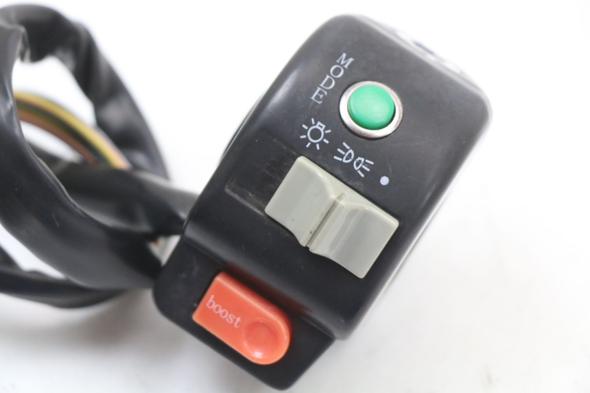 photo de COMANDO DIREITO E-MAX 80L 1 (2011 - 2014) - Detalhe da peça
