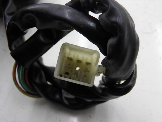 photo de COMANDO DIREITO BENZHOU YY50QT31 VINTAGE 50 (2009 - 2012) - Pontos de fixação