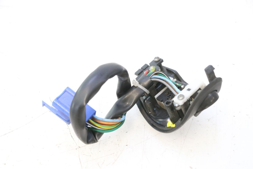 photo de COMUTADOR DIREITO MASH BIBOP 2.0 50 (2021 - 2026) - Detalhe da peça