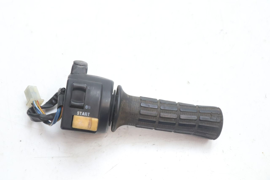 photo de COMUTADOR DIREITO MBK BOOSTER SPIRIT 50 (1996 - 1999) - Vista principal