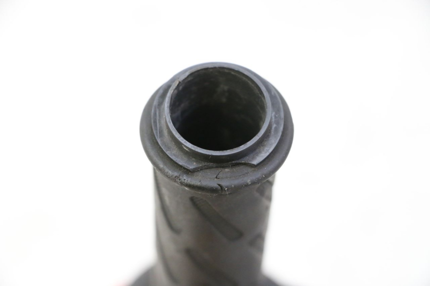 photo de COMANDO DIREITO SUZUKI BURGMAN 125 (2007 - 2014) - Detalhe da peça