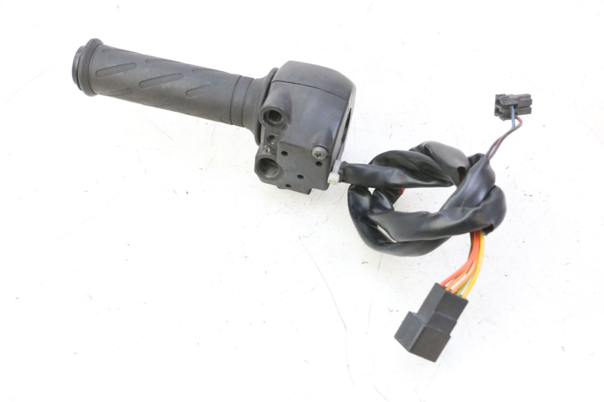 photo de COMANDO DIREITO SUZUKI BURGMAN 125 (2007 - 2014) - Estado da superfície