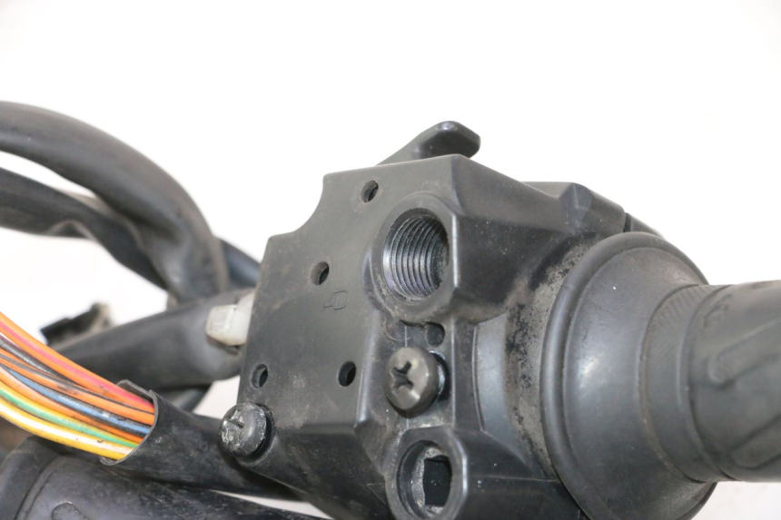 photo de COMANDO DIREITO SUZUKI BURGMAN 125 (2007 - 2014) - Ampliação técnica