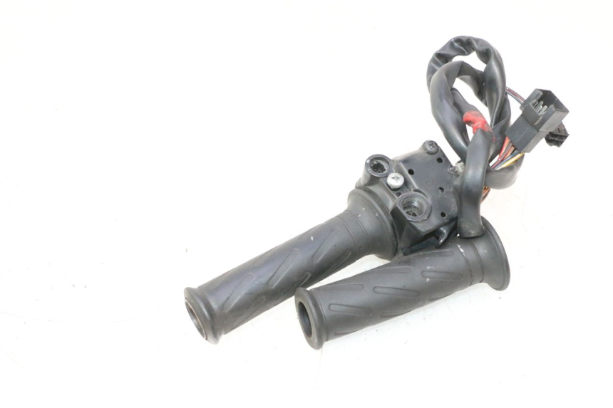 photo de COMANDO DIREITO SUZUKI BURGMAN 125 (2007 - 2014) - Detalhe da peça