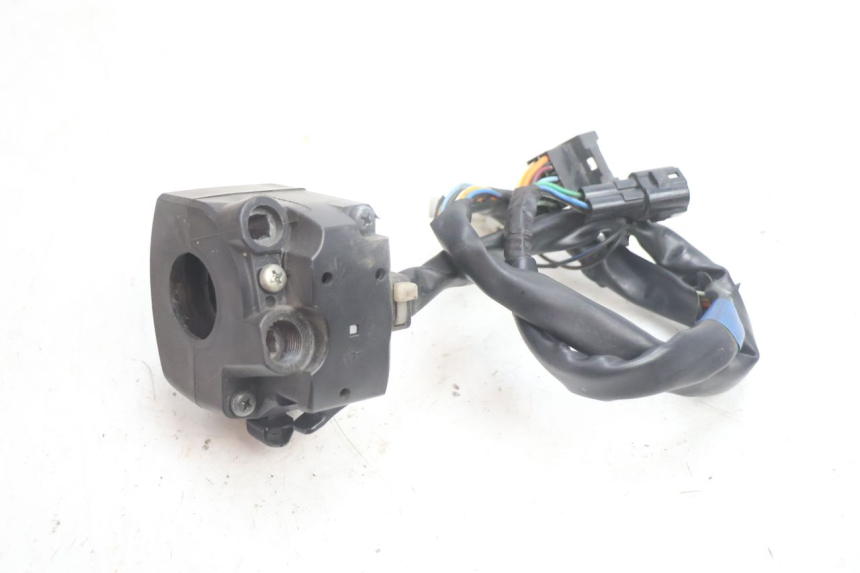 photo de COMANDO DIREITO SUZUKI BURGMAN EXECUTIVE ABS 650 (2006 - 2012) - Ampliação técnica