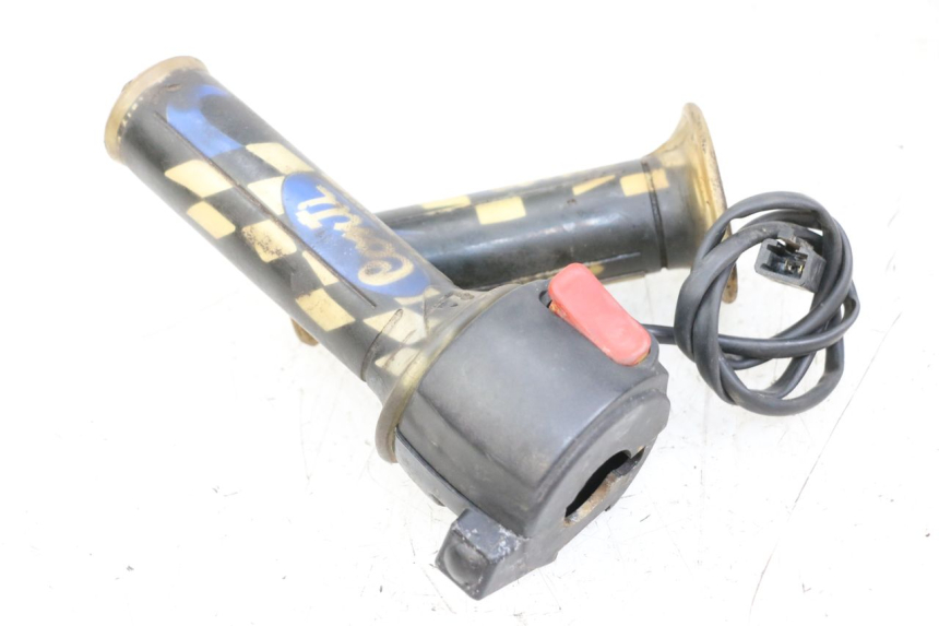 photo de COMANDO DIREITO YAMAHA BW'S 50 (2004 - 2017) - Detalhe da peça