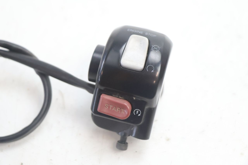 photo de COMANDO DIREITO YAMAHA BW'S BWS 125 (2010 - 2013) - Detalhe da peça