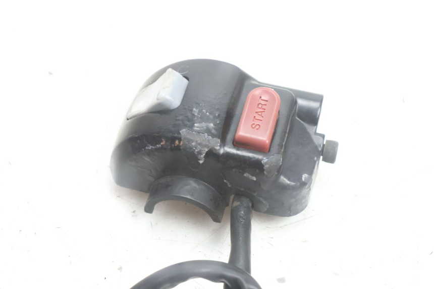 photo de COMANDO DIREITO YAMAHA BW'S BWS 125 (2010 - 2013) - Zoom do estado de desgaste