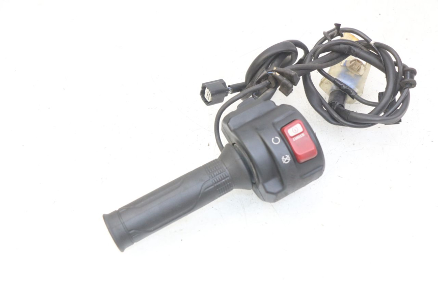 photo de COMANDO DIREITO HONDA CB R 1000 (2018 - 2023) - Estado da superfície
