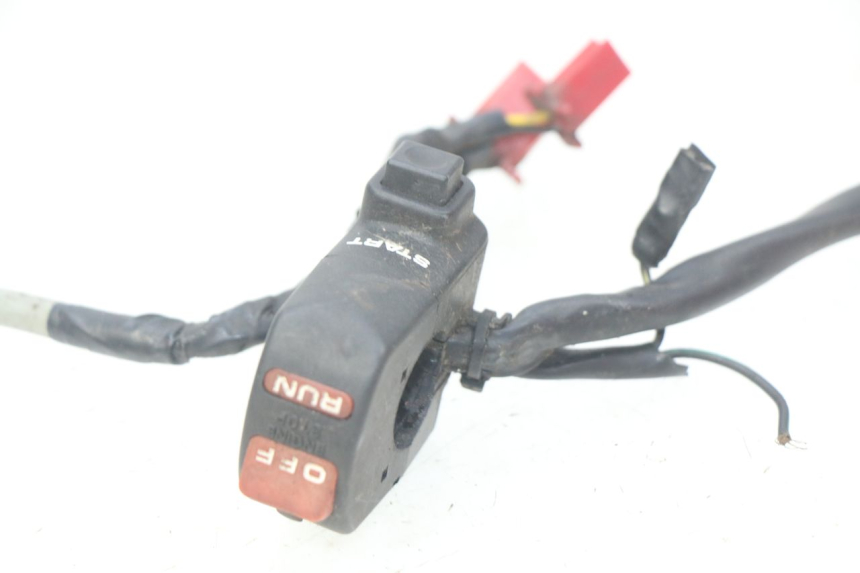 photo de COMANDO DIREITO HONDA CBR RR FIREBLADE 900 (1992 - 1994) - Estado da superfície
