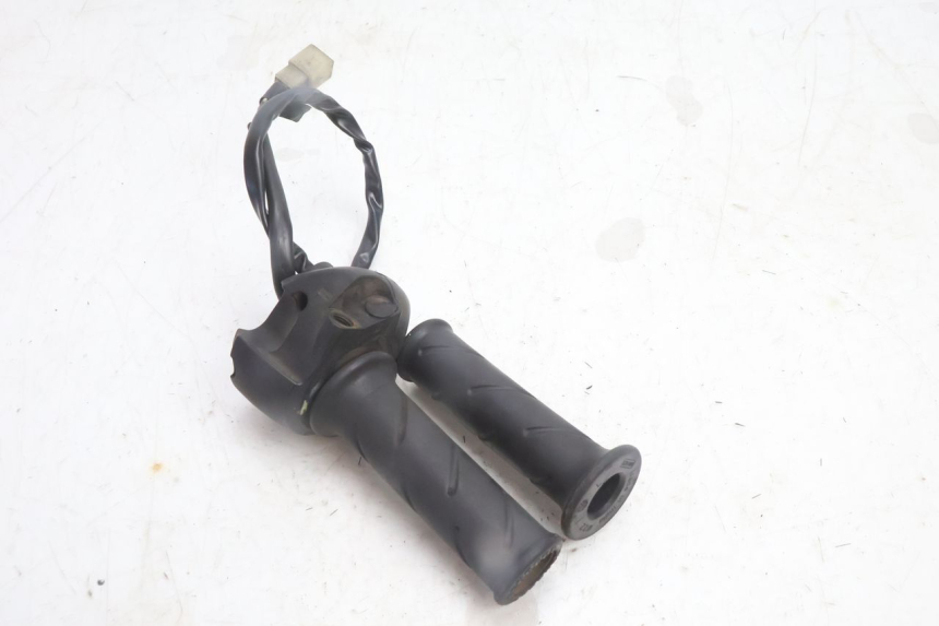photo de COMANDO DIREITO PEUGEOT CITYSTAR 125 (2011 - 2017) - Detalhe da peça