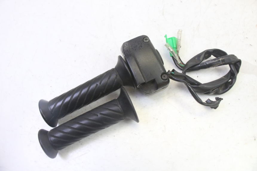 photo de COMANDO DIREITO SYM CROX 4T 50 (2016 - 2023) - Pontos de fixação