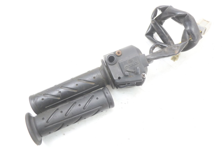 photo de COMANDO DIREITO KYMCO DINK 4T 50 (2007 - 2018) - Outro ângulo de visão